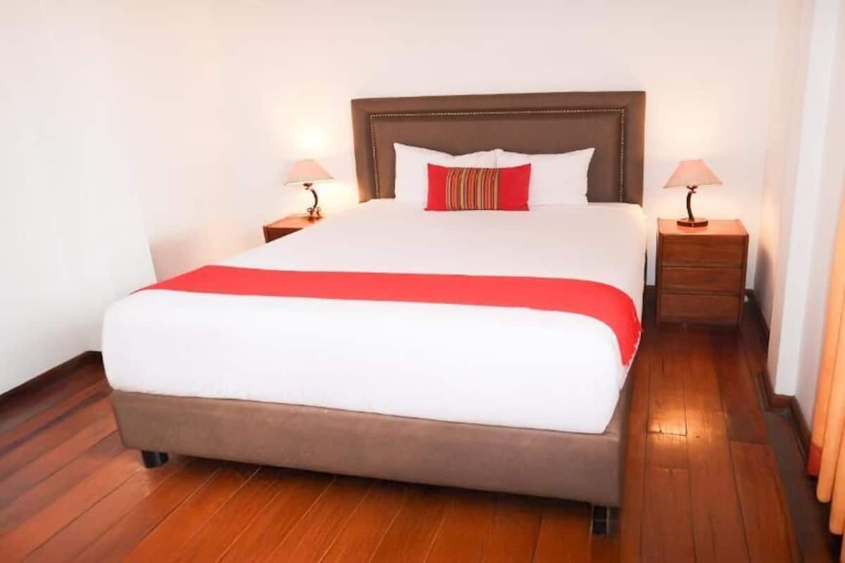 In-room safe, desk, free WiFi, bed sheets