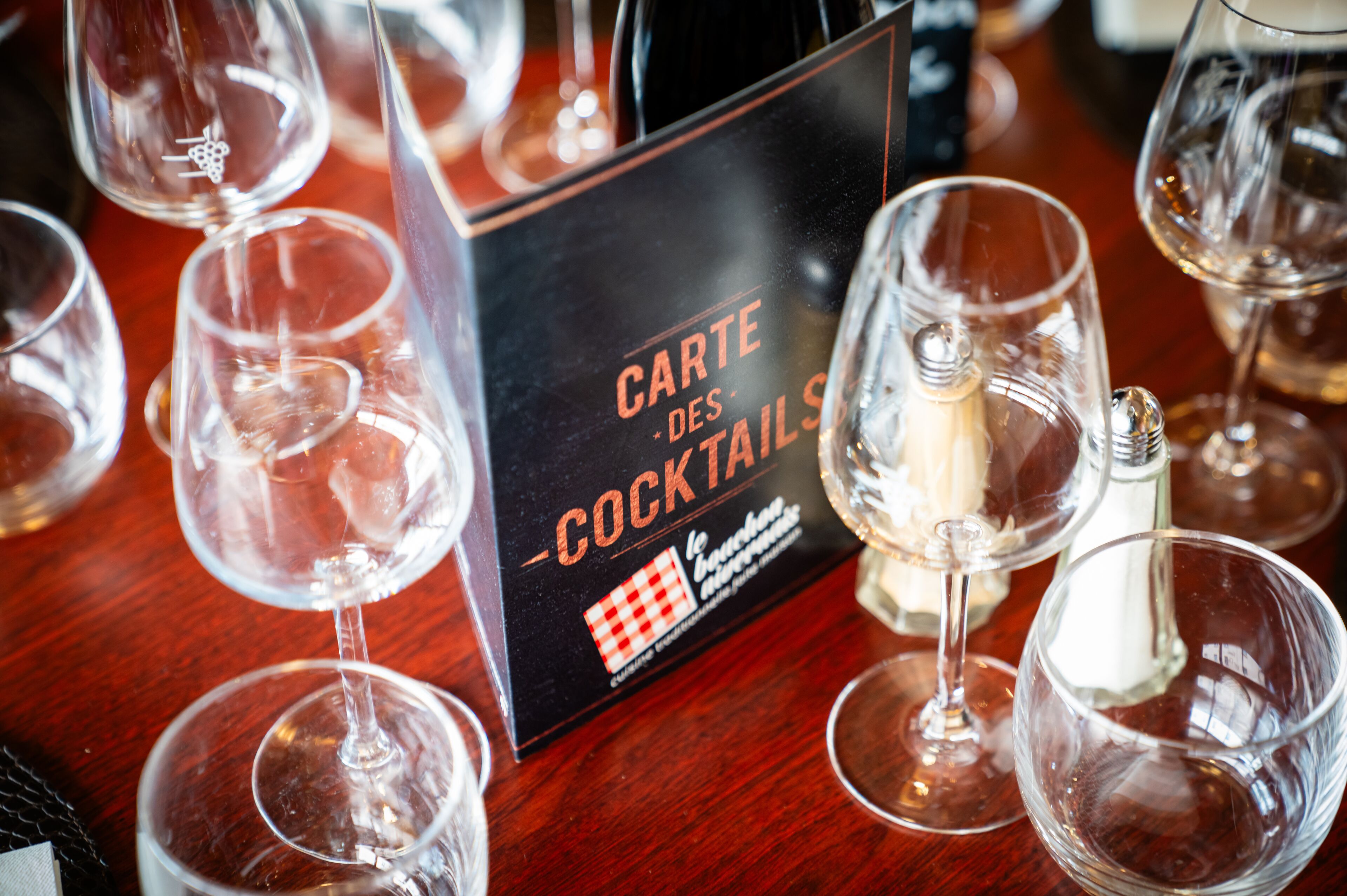 lunch and dinner served, french cuisine