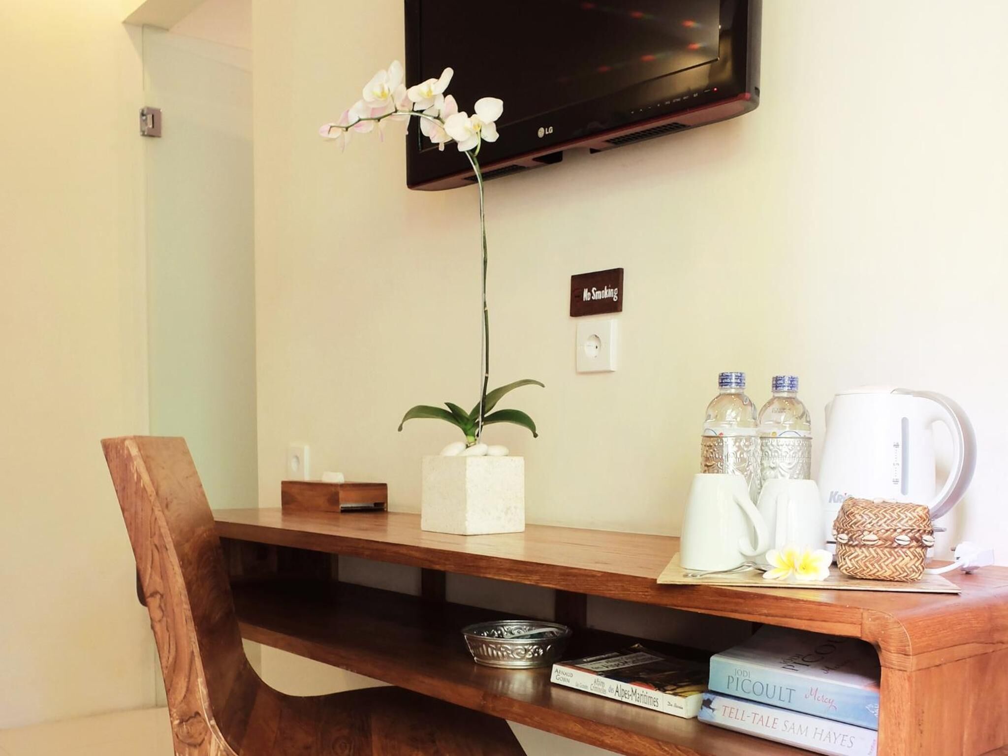 premium bedding, minibar, in-room safe, individually decorated