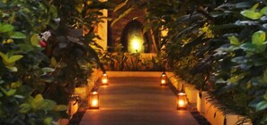 Property grounds - Arana Suite (Legian)