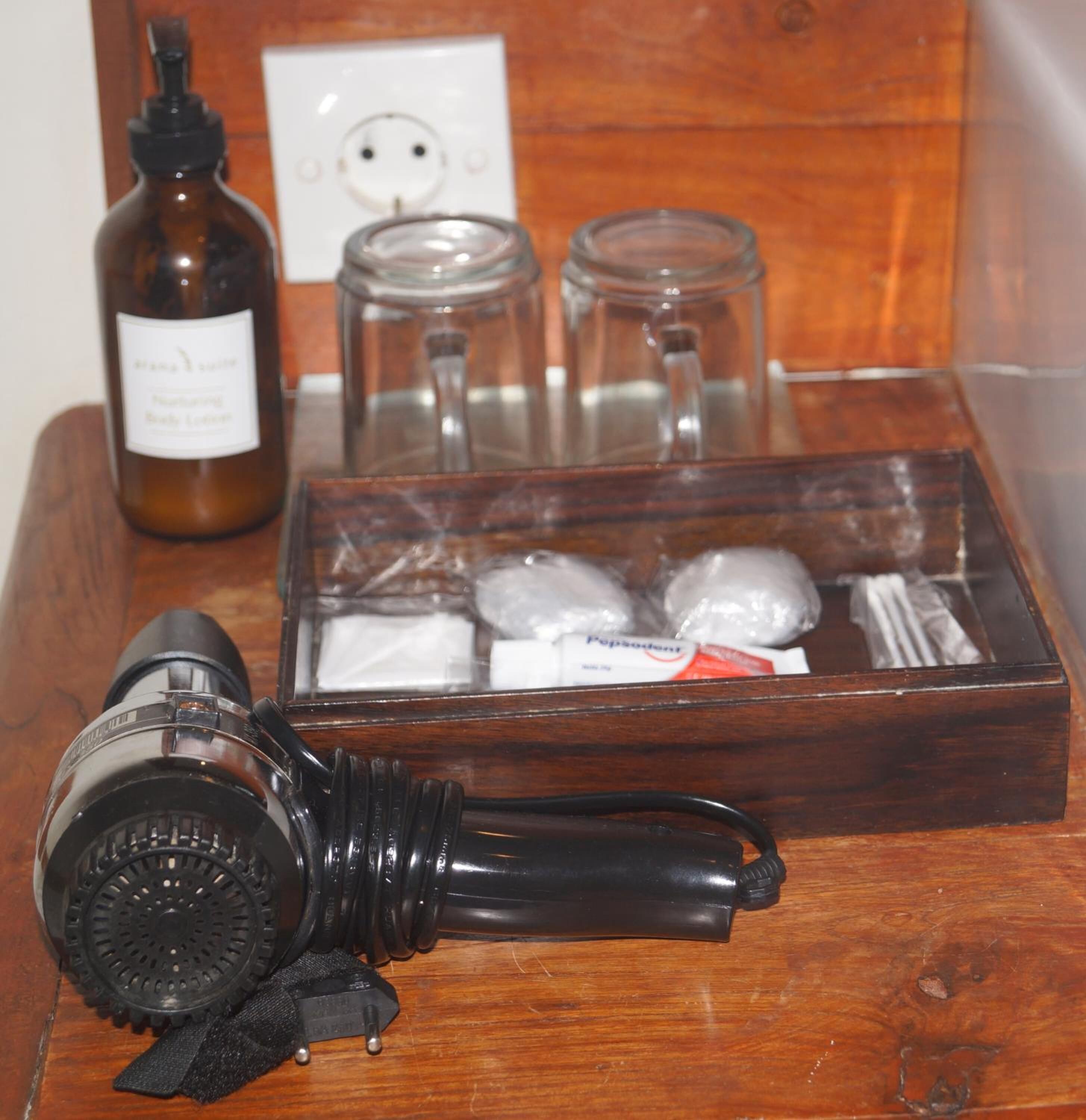 coffee/tea maker, electric kettle