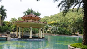 Piscine extérieure