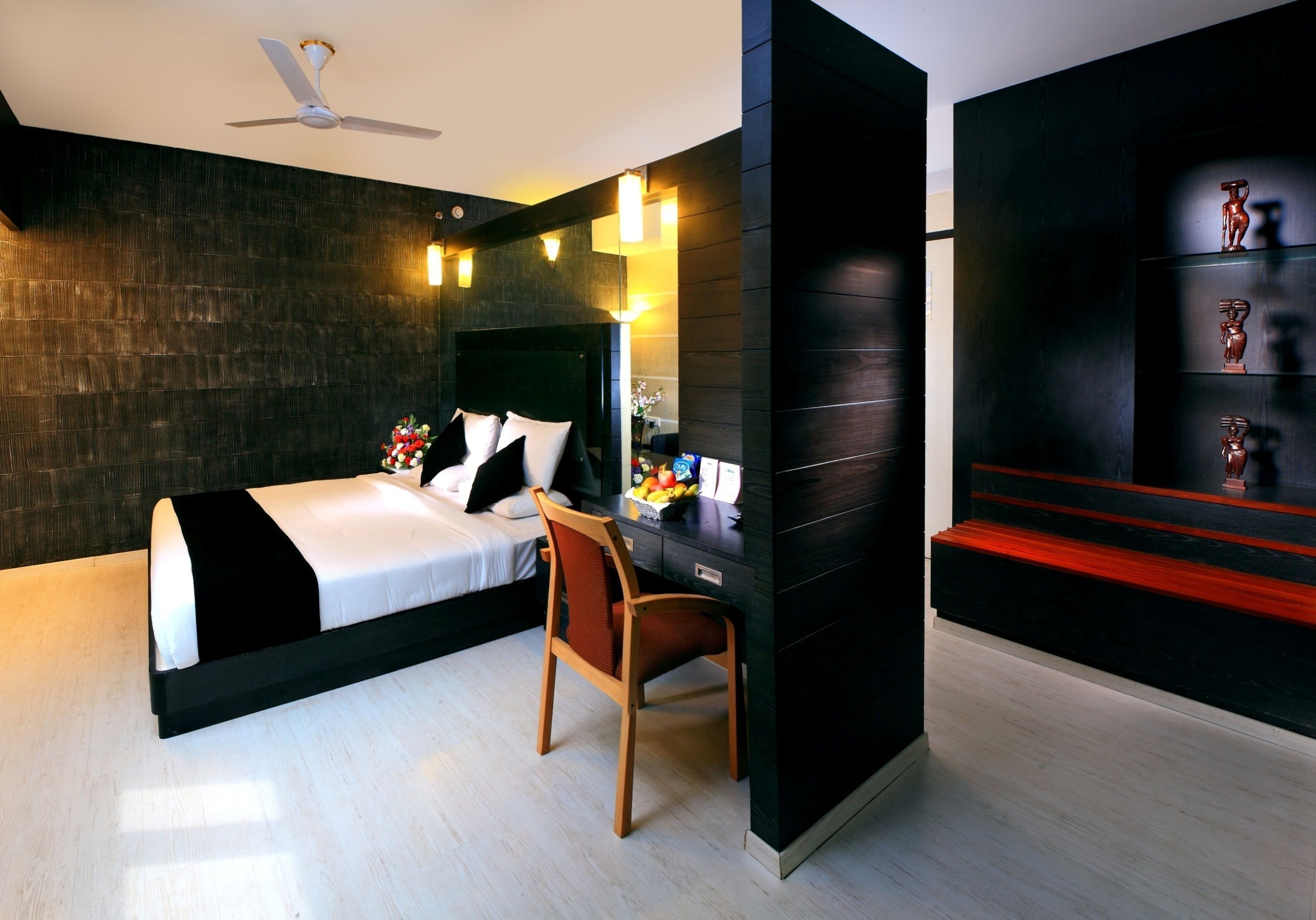Minibar, in-room safe, soundproofing, free WiFi