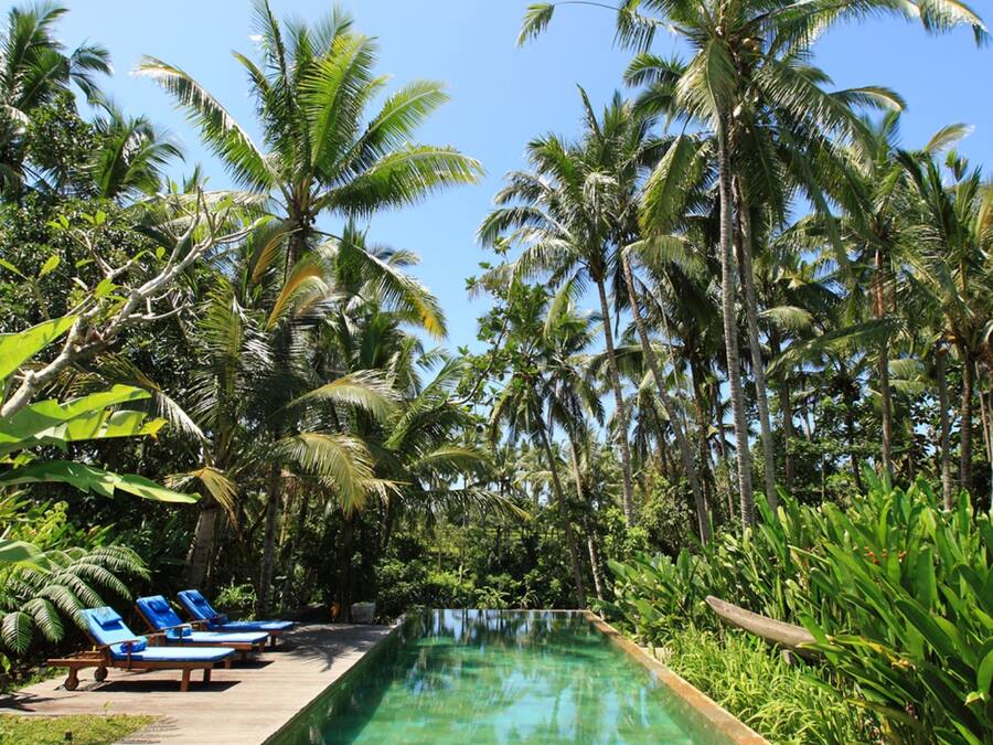 Kolam renang terbuka