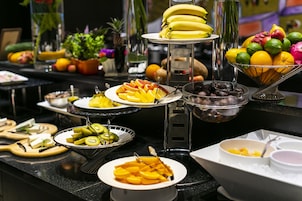 Daily buffet breakfast for a fee