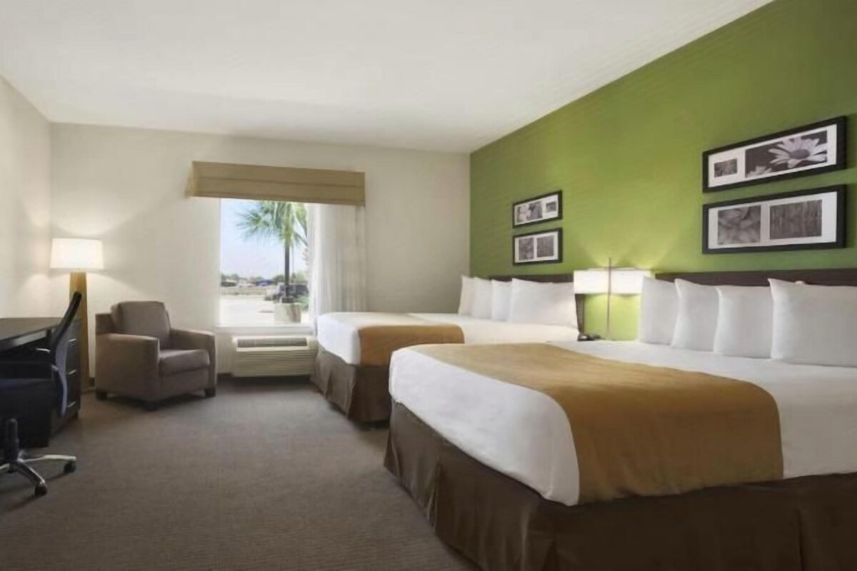 Desk, iron/ironing board, free WiFi, alarm clocks