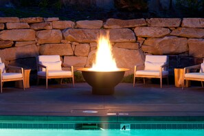 Outdoor pool - Washington School House (Park City)