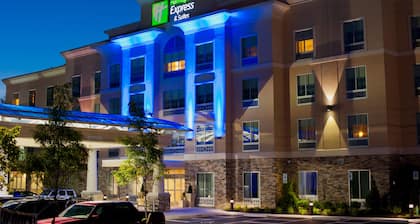 Holiday Inn Express & Suites Columbus - Easton Area by IHG