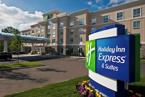 Holiday Inn Express & Suites Columbus - Easton Area by IHG