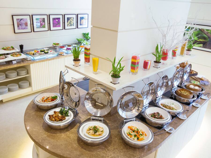 Café da manhã com buffet todos os dias mediante uma taxa
