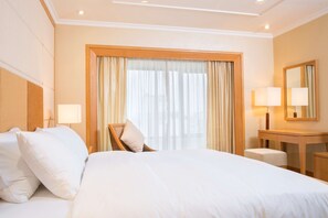 Minibar, in-room safe, desk, blackout drapes