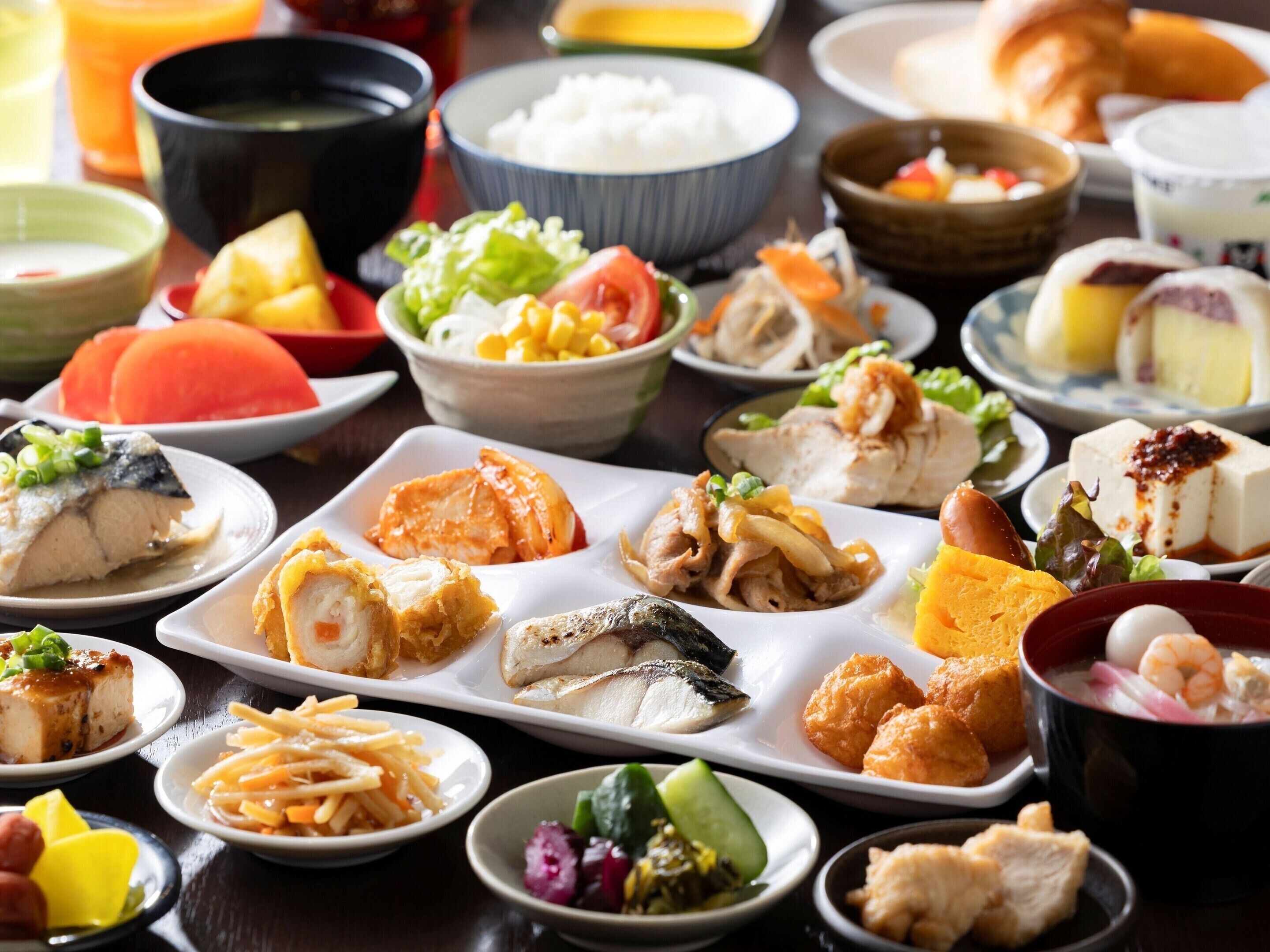 Daily buffet breakfast for a fee