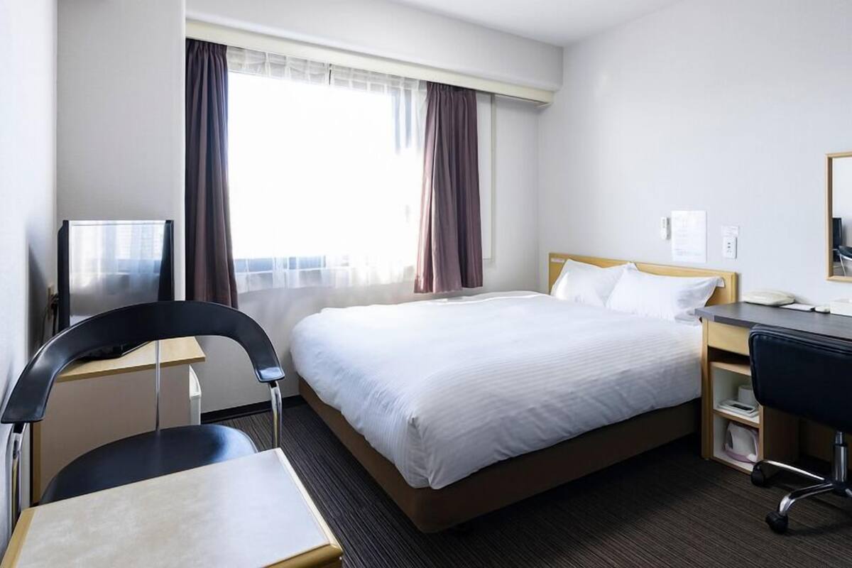 Desk, iron/ironing board (on request), free WiFi, bed sheets