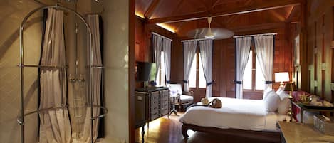 Deluxe Room | Free minibar, in-room safe, individually decorated