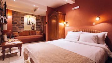 Quarto casal | Frigobar, cofres nos quartos, escrivaninha, quartos à prova de som