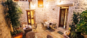 Galathea Hotel
