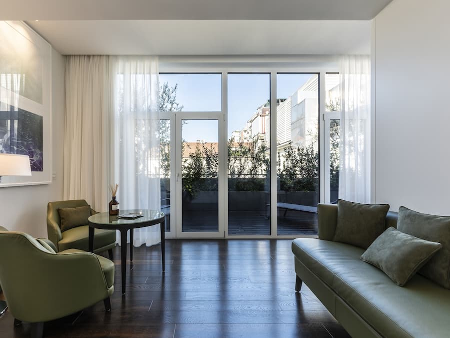 Gran Prestige Terrace Suite | Roupas de cama premium, edredons de pluma