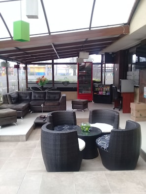 Lobby sitting area - Ayenda 1087 La Estación (Bogotá)