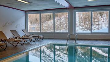 Piscine couverte