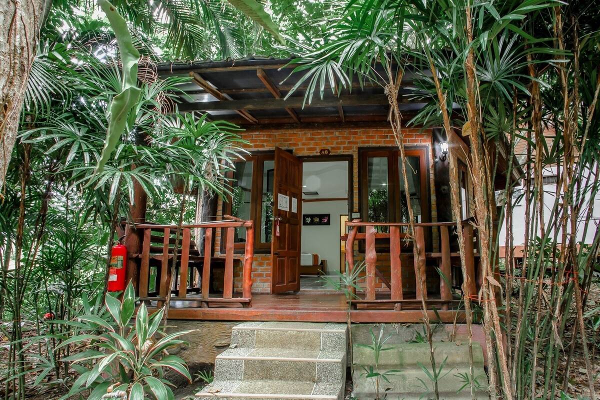 บังกะโลสำหรับครอบครัว | ตู้นิรภัยในห้องพัก, Wi-Fi ฟรี, ผ้าปูที่นอน
