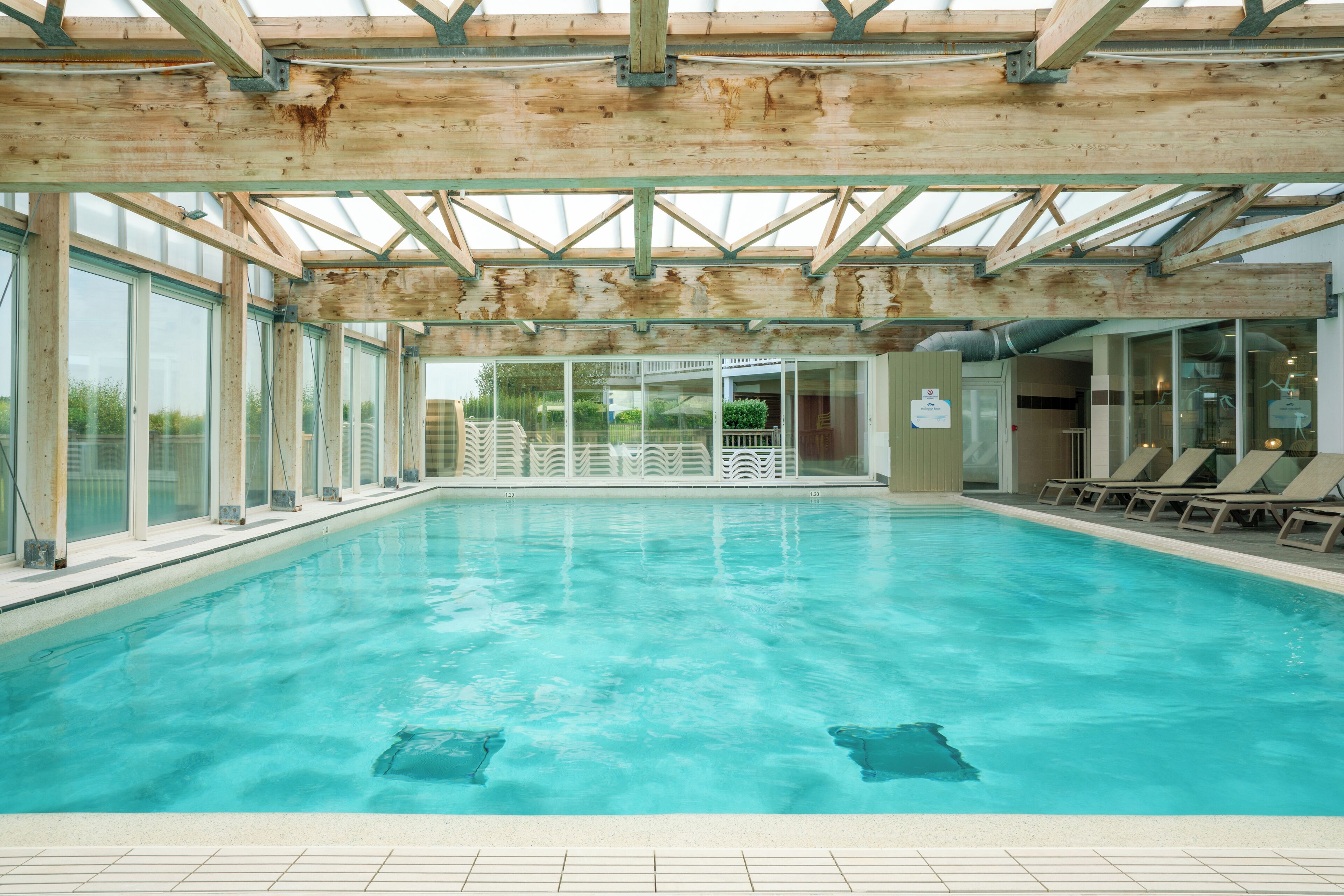 Piscine couverte