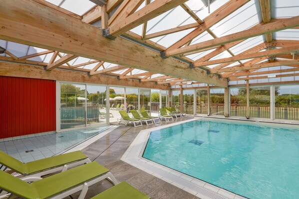 Indoor pool - Residence Pierre & Vacances Le Chant des Oiseaux (Courseulles-sur-Mer)
