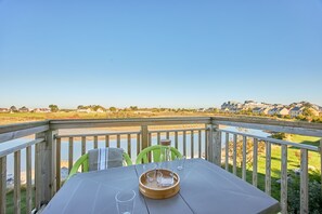 Apartment 4 people - 1 bedroom -  Terrace or balcony - Bocage view | Balcony view - Residence Pierre & Vacances Le Chant des Oiseaux (Courseulles-sur-Mer)