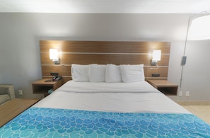 Estúdio luxo, 1 cama King | Roupas de cama premium, edredons de pluma, escrivaninha