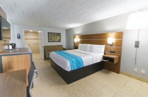 Estudio Deluxe, 1 cama King size | Ropa de cama de alta calidad, edredón y escritorio