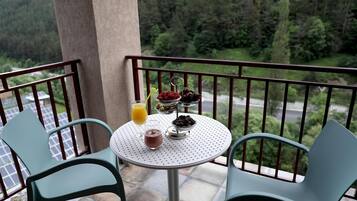 Quarto superior, 1 cama King, para não fumantes | Vista do quarto