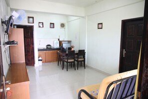 Family Triple Room, 1 Bedroom, Private Bathroom, Lake View | View from room