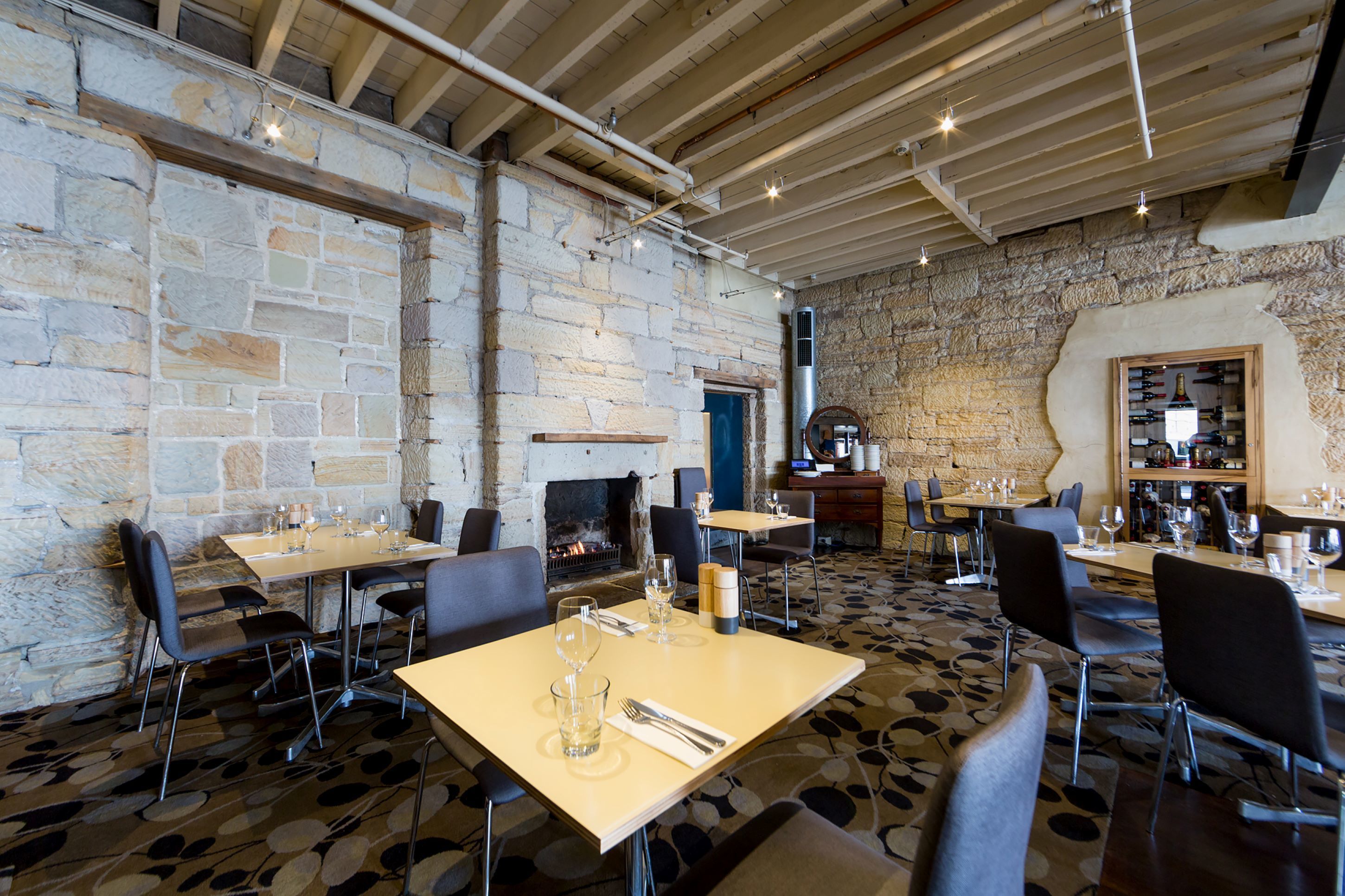 breakfast, lunch, dinner served; seafood