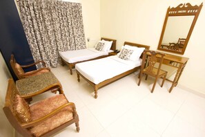 Minibar, iron/ironing board, free WiFi