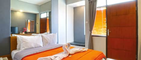 Kamer (Melati) | Een bureau, gratis wifi