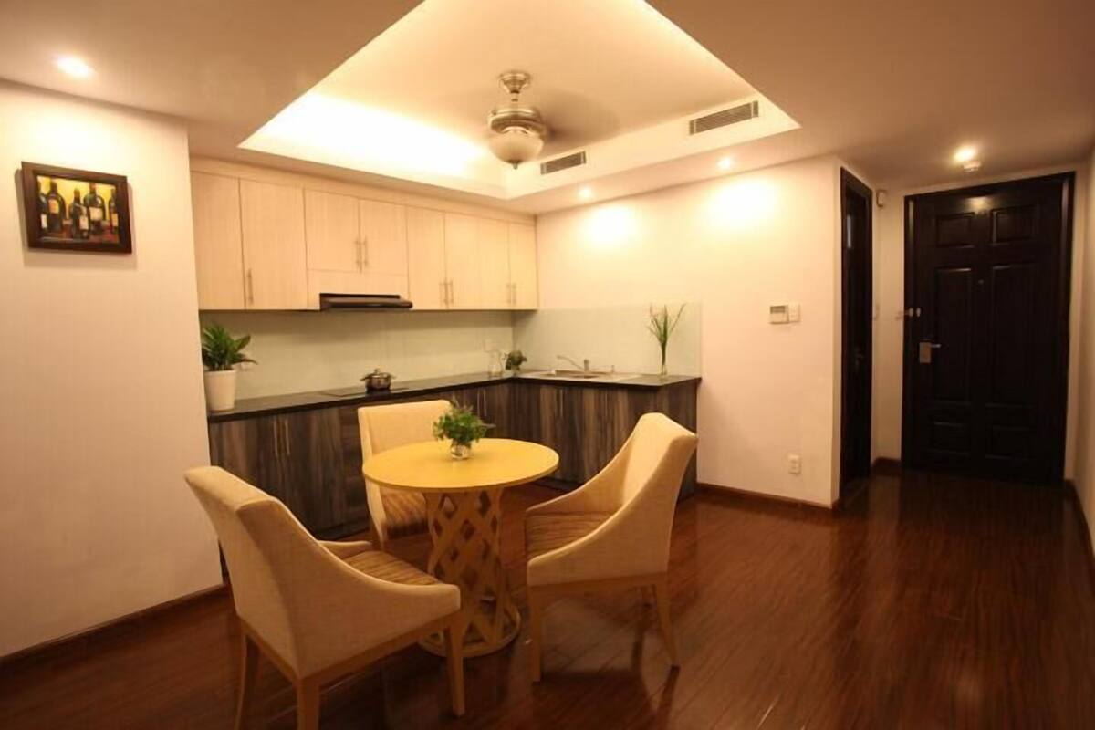 Condo, 1 Bedroom | In-room dining