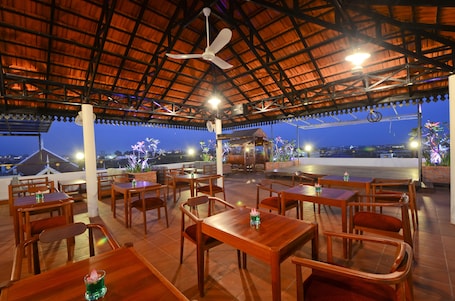 Breakfast, lunch, dinner served; international cuisine, garden views