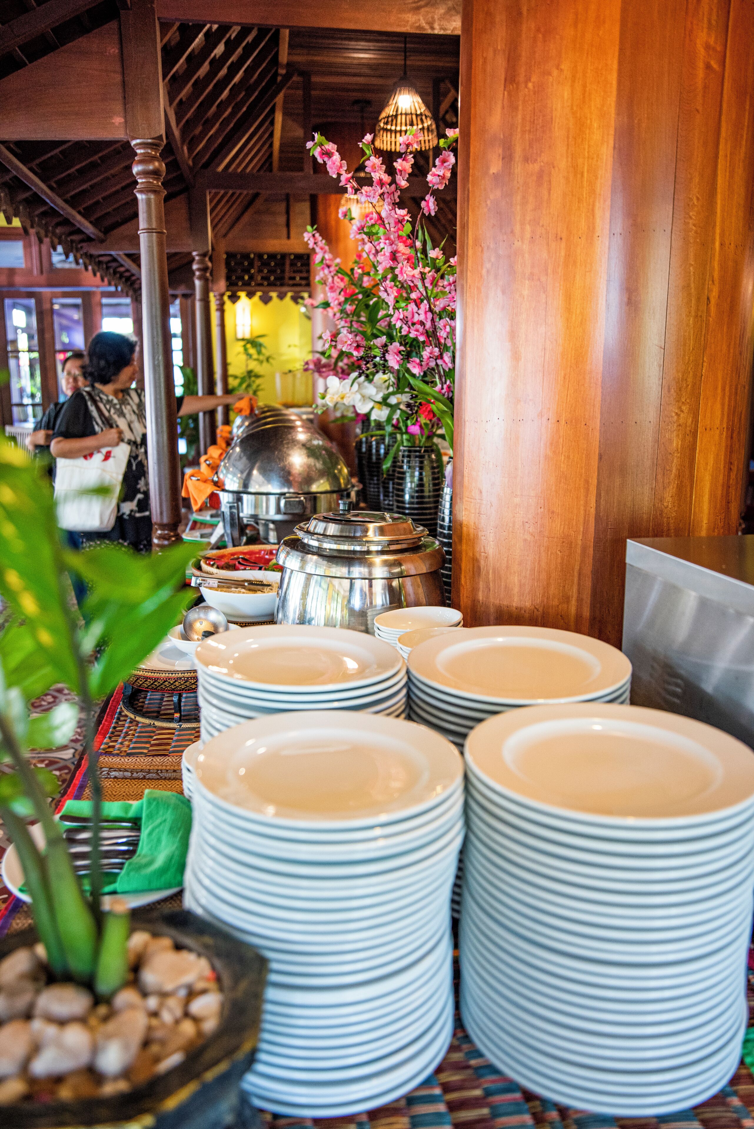 daily buffet breakfast (usd 7 per person)