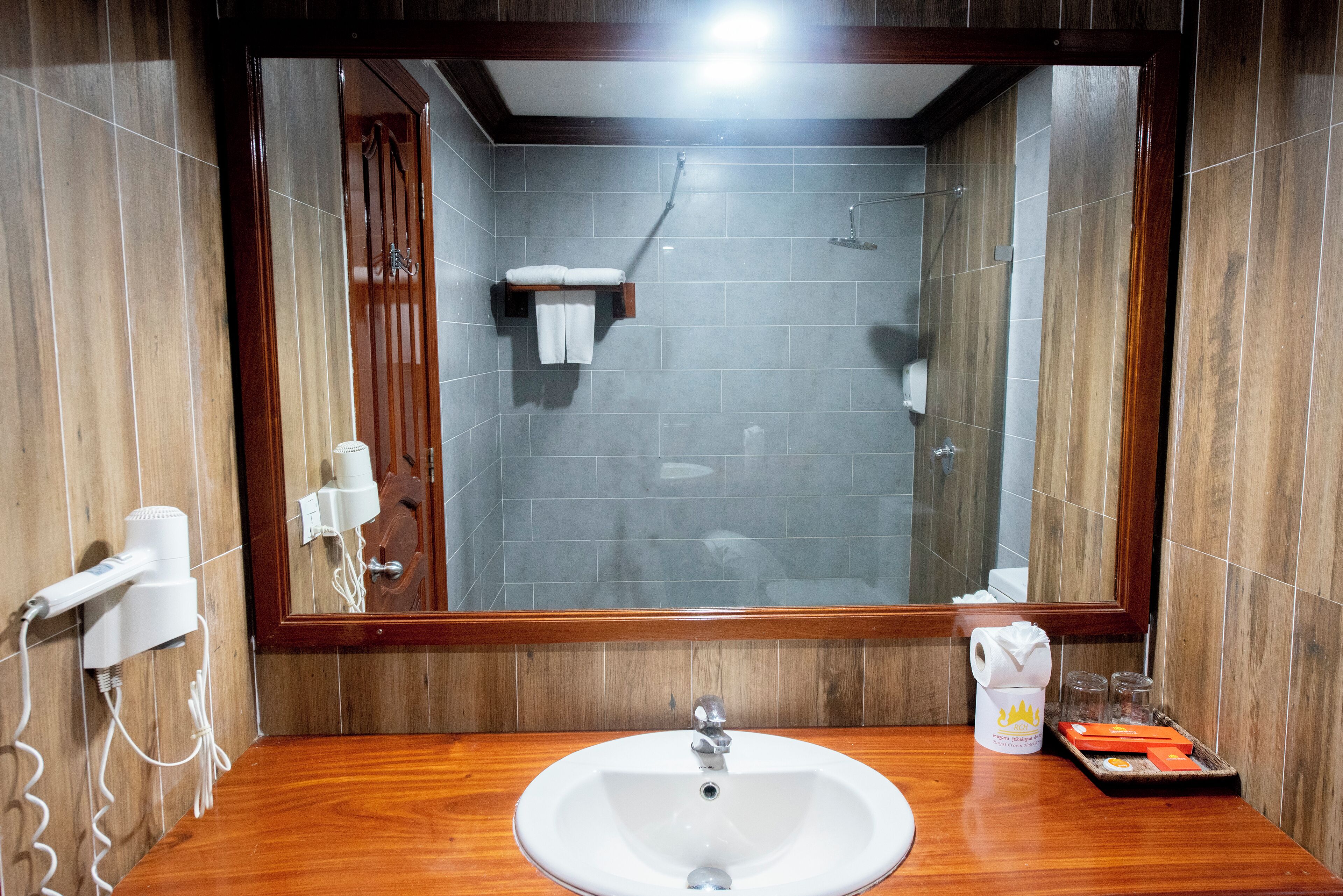 Photo - Royal Crown Hotel & Spa