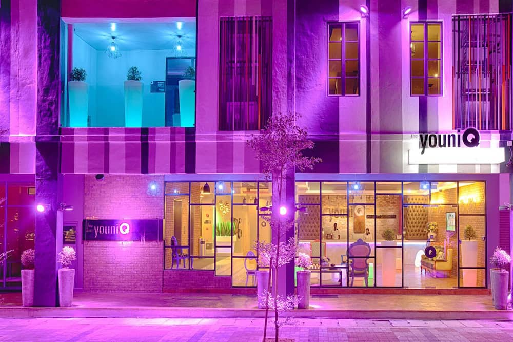 the youniQ Hotel