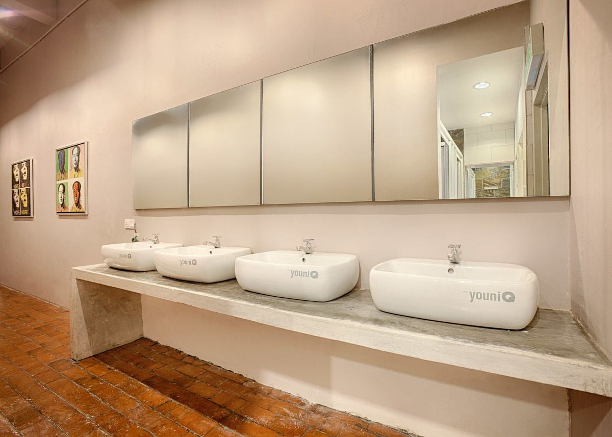 shower, free toiletries, towels