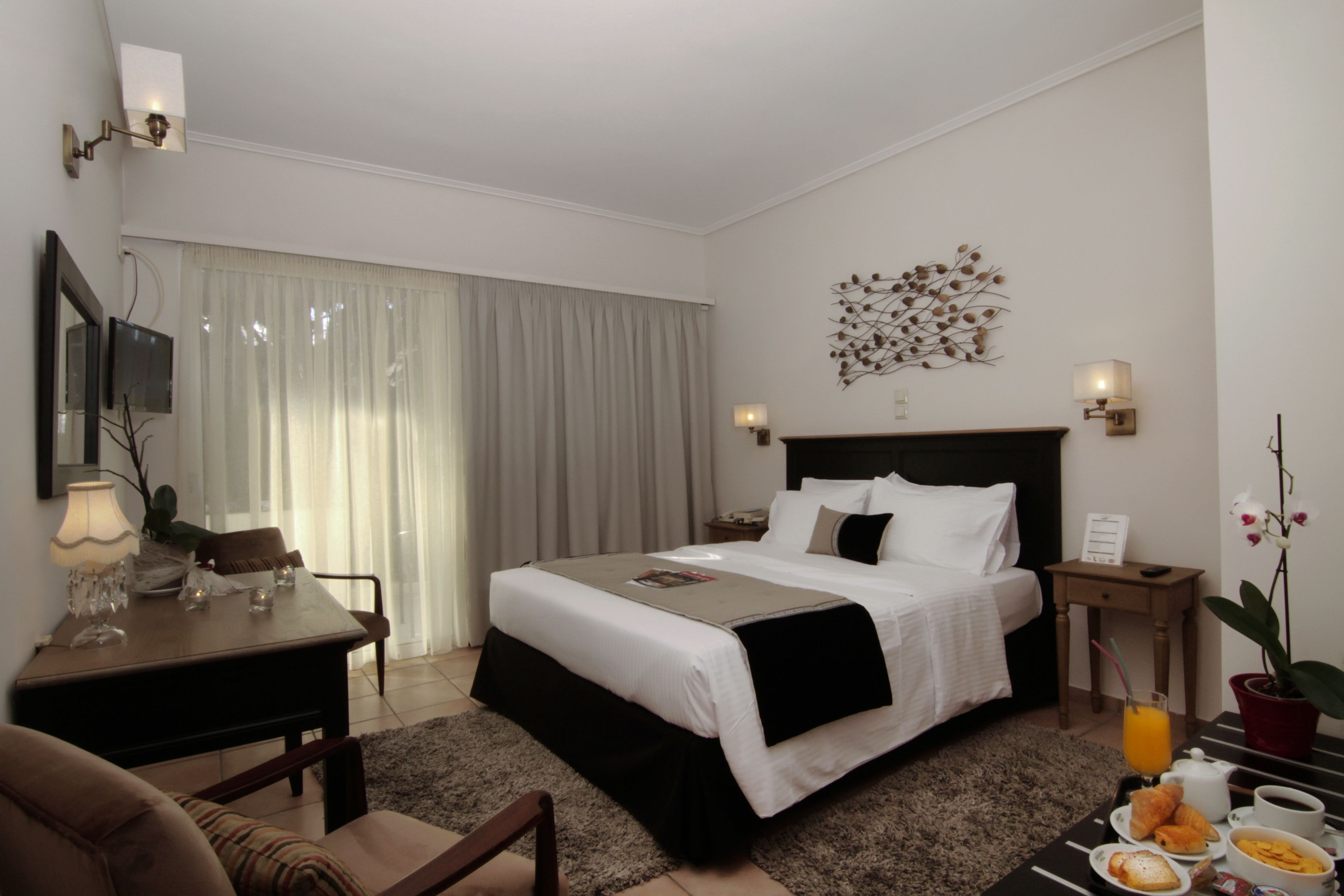 Photo - Green Hill Hotel