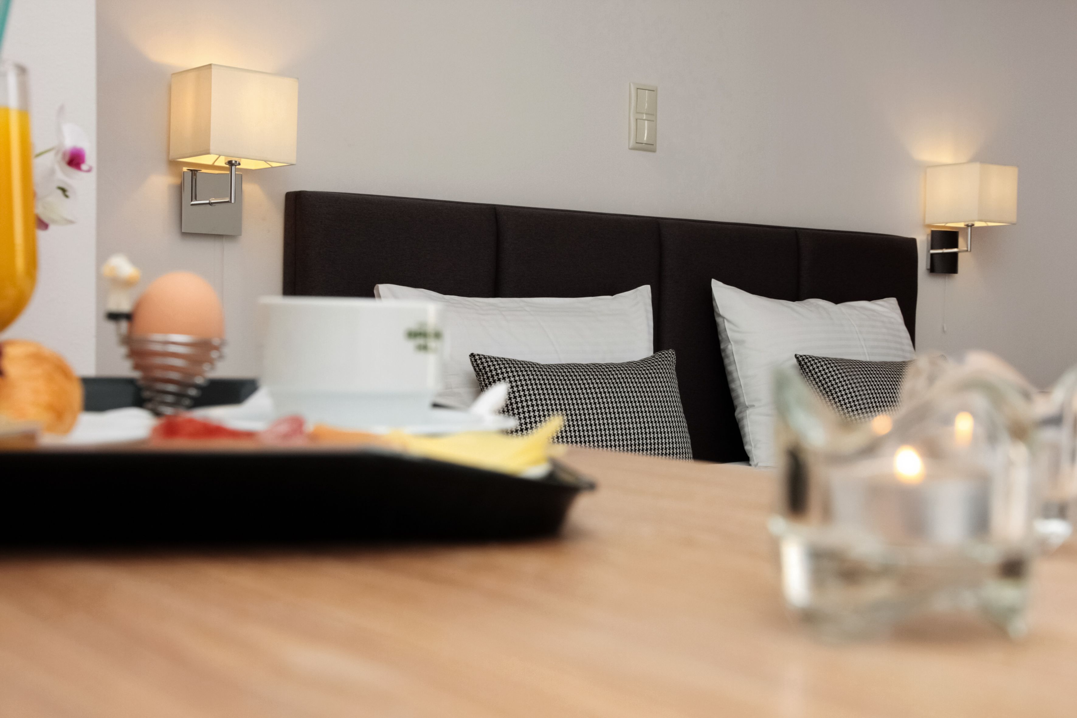 family room, balcony | 1 bedroom, in-room safe, desk, iron/ironing board