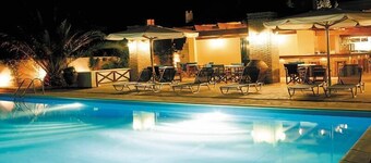 Green Hill Hotel