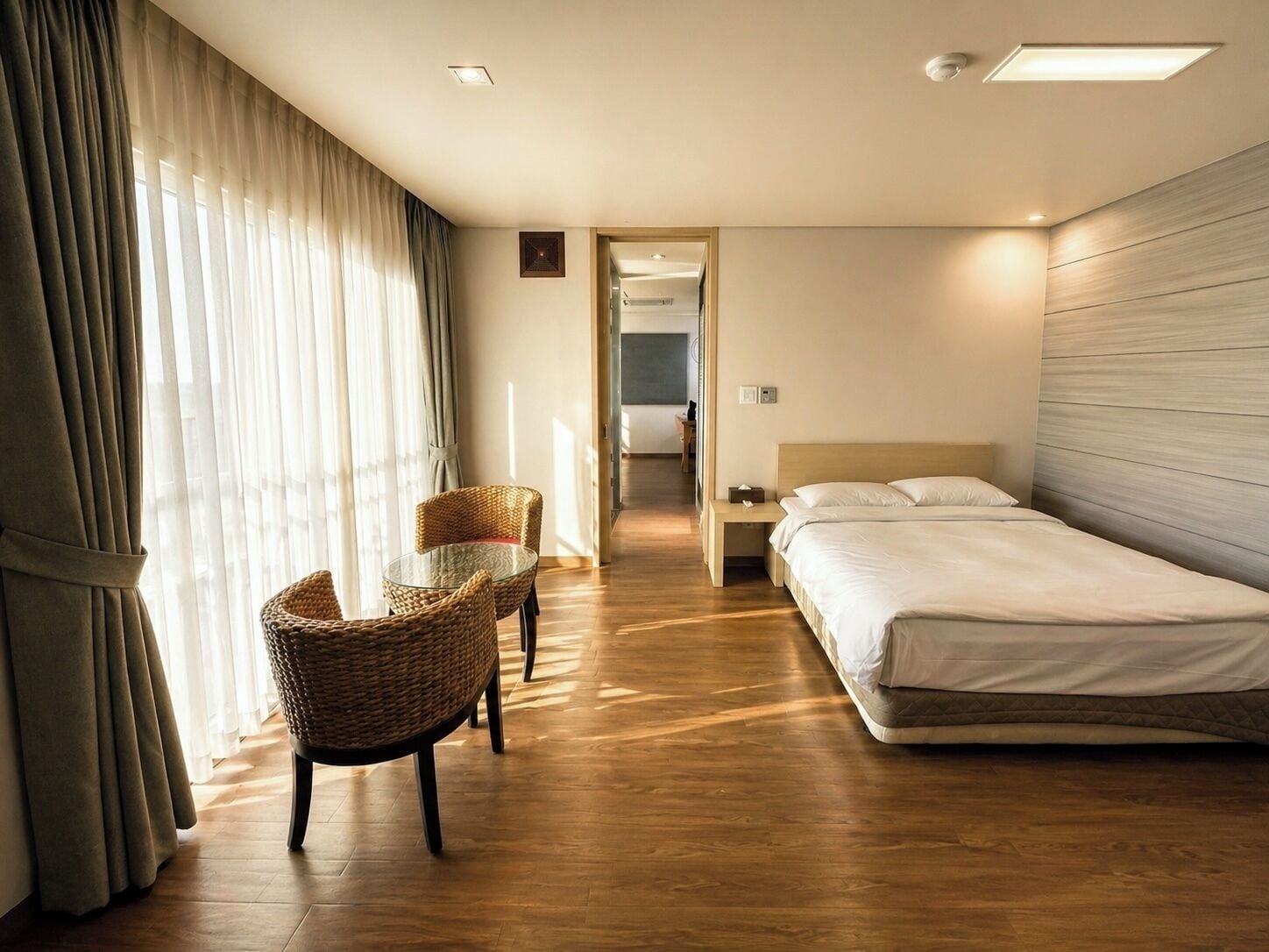 Royal Suite | Memory-foam beds, in-room safe, individually decorated