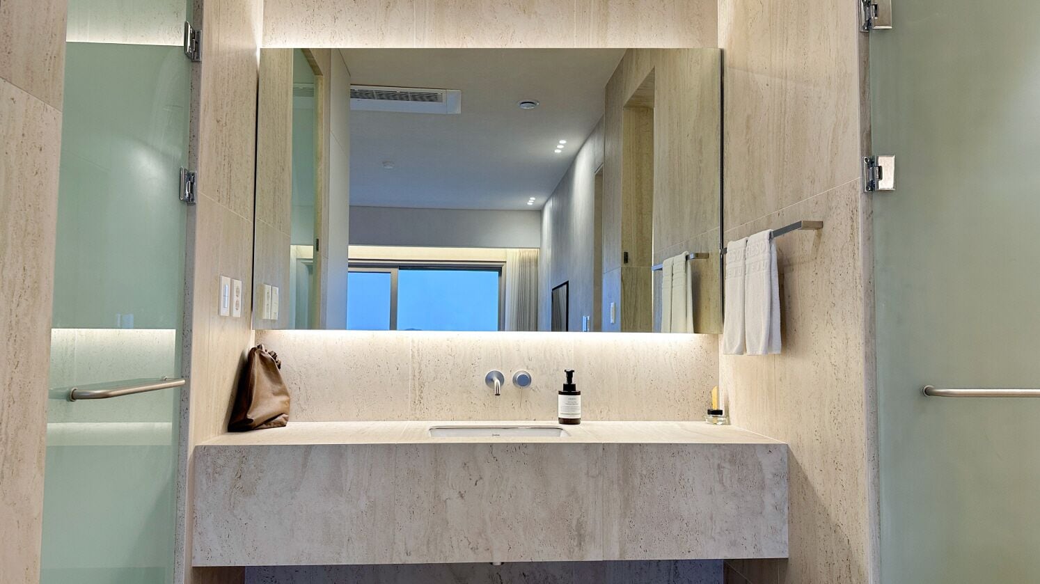 penthouse, 2 bedrooms, private pool | bathroom | hair dryer, slippers, bidet, towels