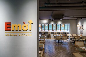 Breakfast, lunch and dinner served - HOTEL FORÊT THE SPA (Busan)