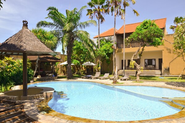 Alberca al aire libre