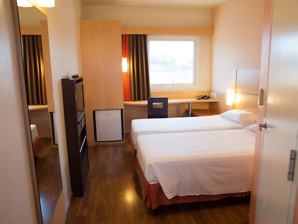 Minibar, desk, soundproofing, free cots/infant beds