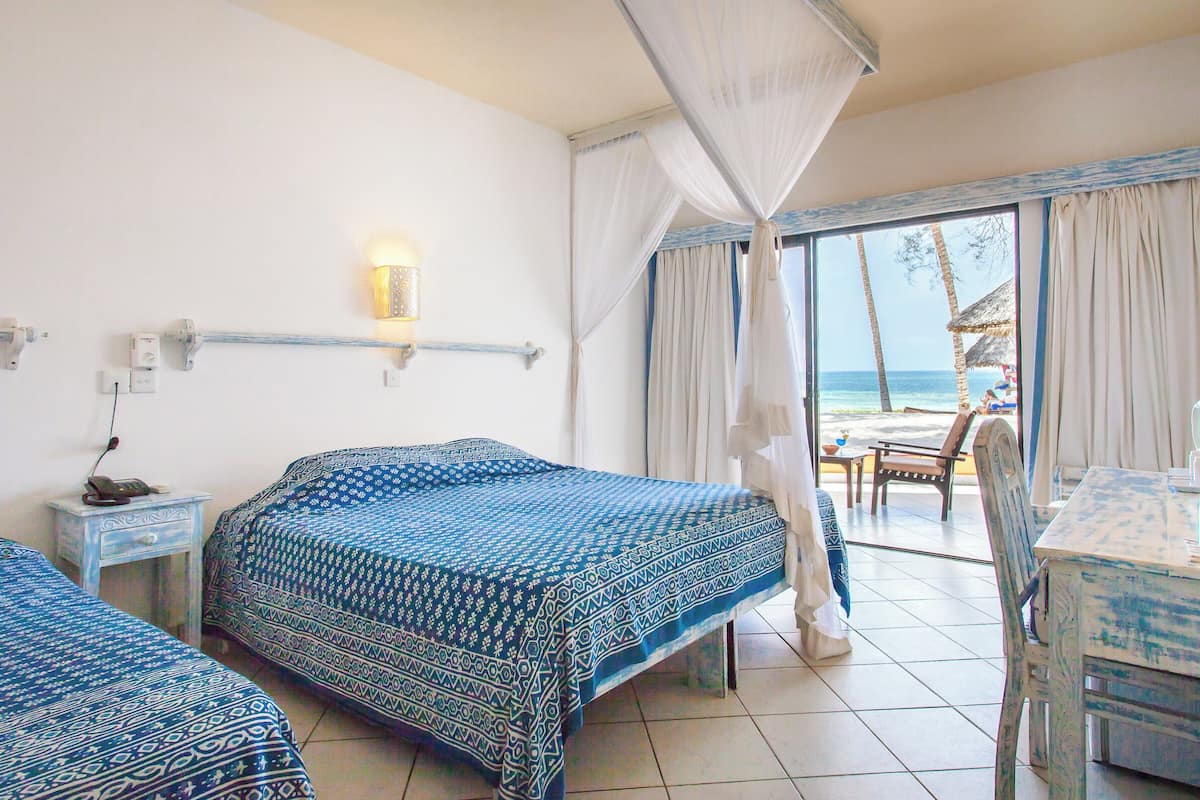 Superior Double Room Single Use | Peti besi dalam bilik, Wi-fi percuma, cadar katil 