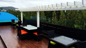 Terrace/patio - Must Sea Hotel Kata (Karon)